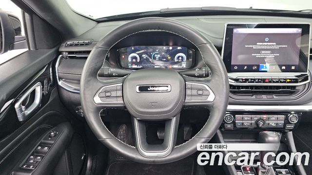 Jeep Compass 2022 — photo 19