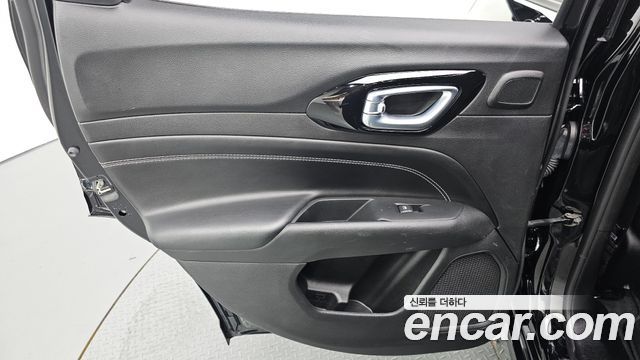 Jeep Compass 2022 — photo 15