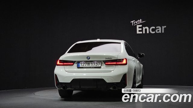 BMW 3-Series 2023 — photo 4