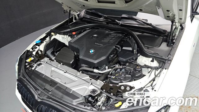 BMW 3-Series 2023 — photo 6