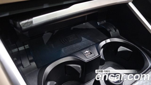 BMW 3-Series 2023 — photo 30