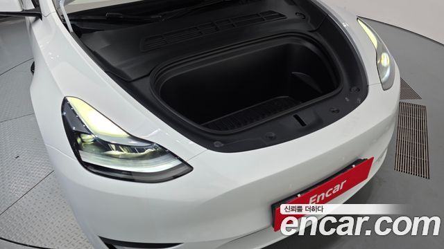 Tesla Model Y 2024 — photo 6