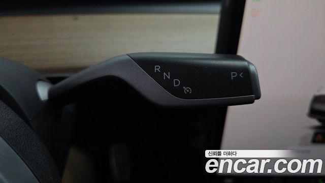 Tesla Model Y 2024 — photo 12