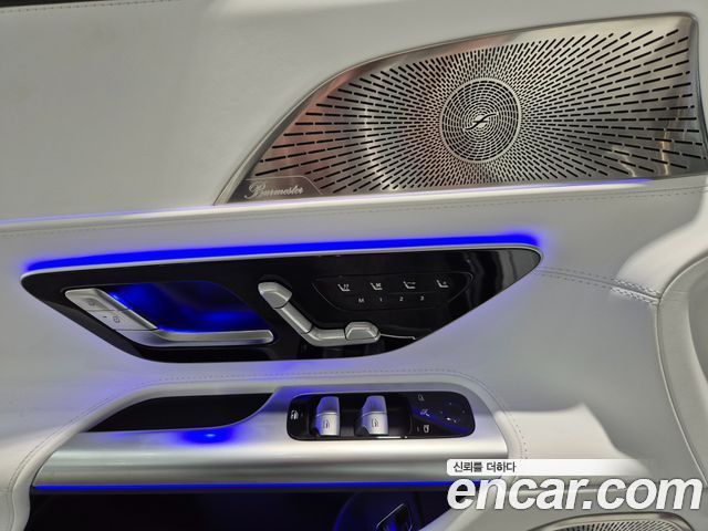 Mercedes-Benz SL-Class 2026 — photo 13