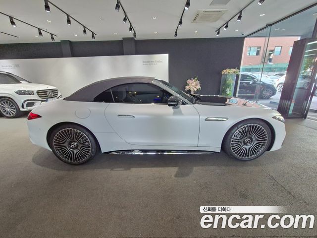 Mercedes-Benz SL-Class 2026 — photo 20