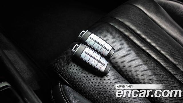 Genesis G80 2022 — photo 21