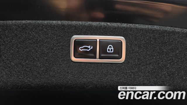 Genesis G80 2022 — photo 24