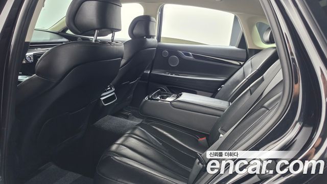 Genesis G80 2022 — photo 26