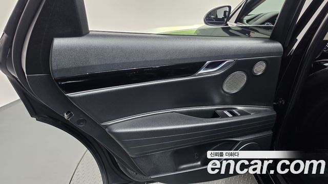 Genesis G80 2022 — photo 15