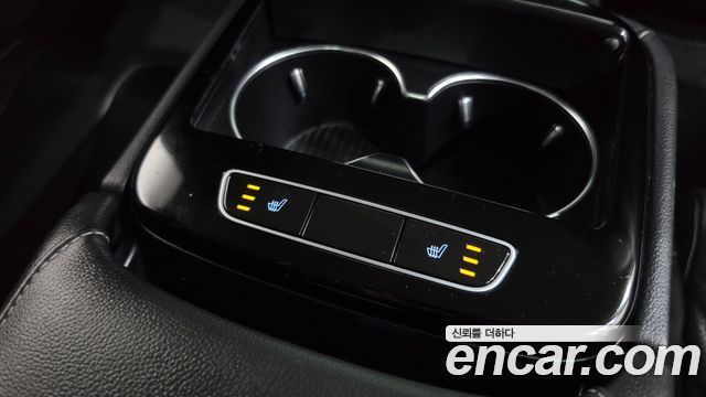 Genesis G80 2022 — photo 31