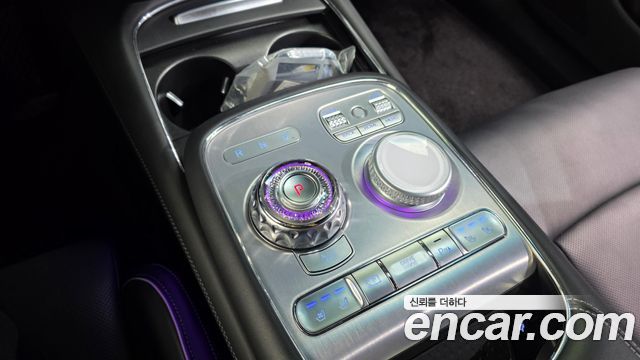 Genesis G90 2023 — photo 12
