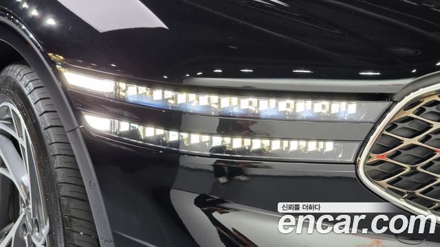 Genesis G90 2023 — photo 8