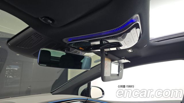 Mercedes-Benz EQS 2023 — photo 32