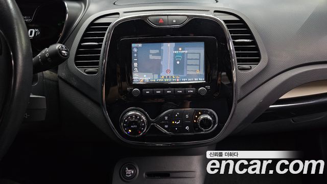 Renault Korea QM3 2015 — photo 19