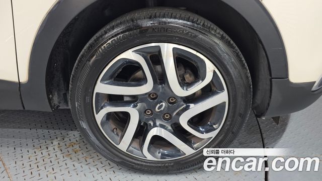 Renault Korea QM3 2015 — photo 7
