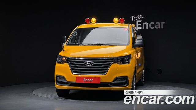 Hyundai Starex 2019 — photo 3