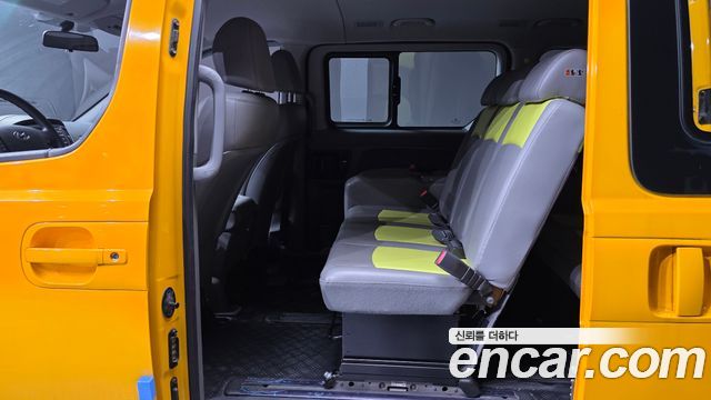 Hyundai Starex 2019 — photo 12