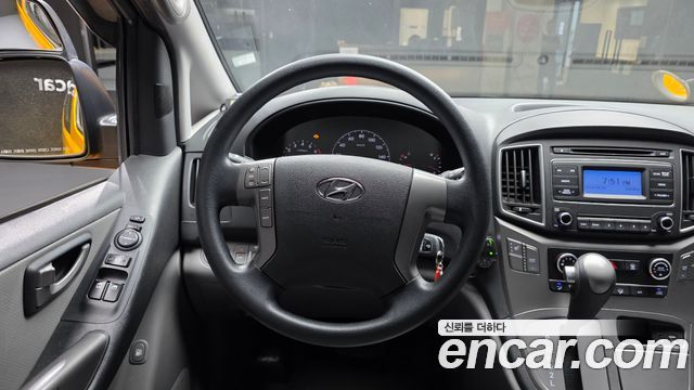 Hyundai Starex 2019 — photo 13