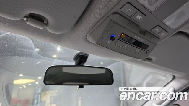 Hyundai Starex 2019 — photo 19