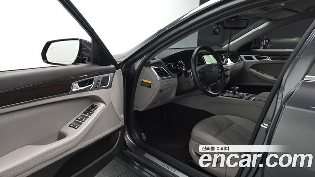 Genesis G80 2017 — photo 13