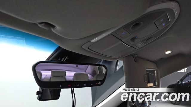Genesis G80 2017 — photo 24