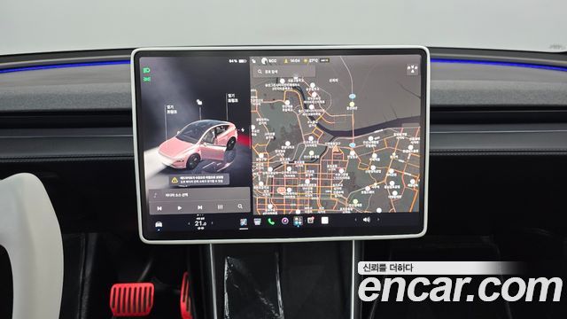 Tesla Model Y 2025 — photo 18