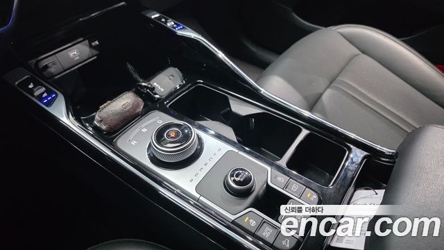 Kia Sorento 2023 — photo 9