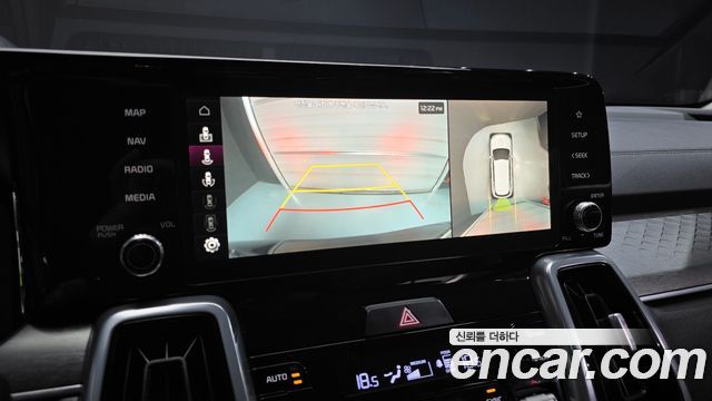 Kia Sorento 2023 — photo 16