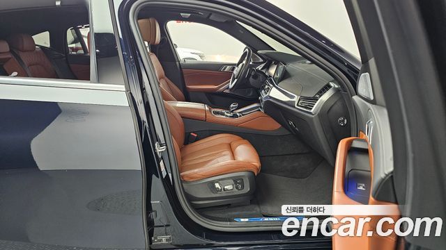 BMW X6 2021 — photo 16