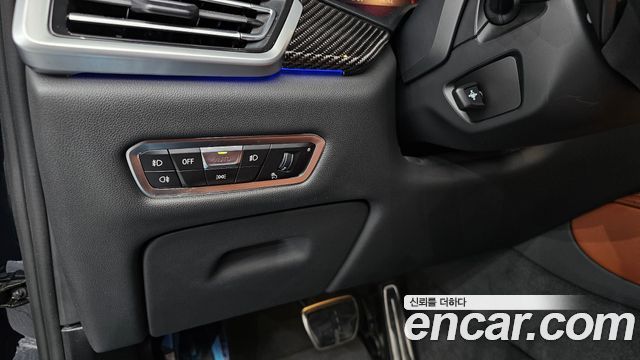 BMW X6 2021 — photo 28