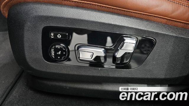 BMW X6 2021 — photo 30