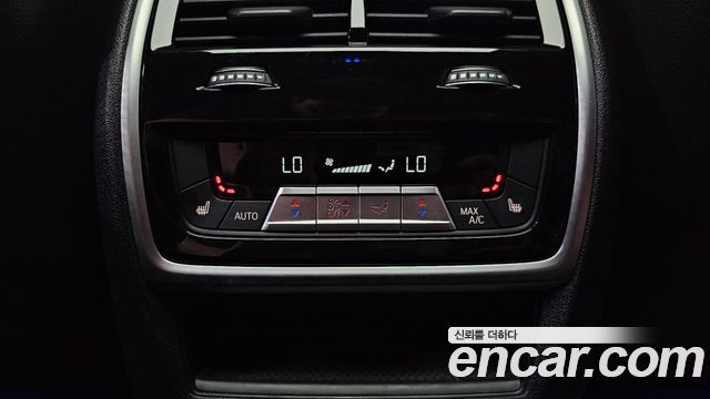 BMW X6 2021 — photo 34