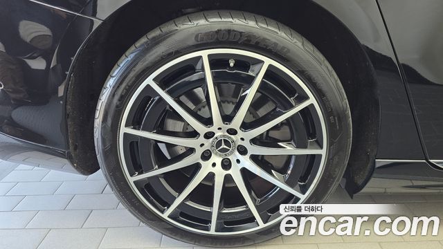 Mercedes-Benz EQS 2022 — photo 5