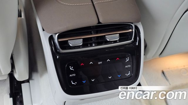 Mercedes-Benz EQS 2022 — photo 31