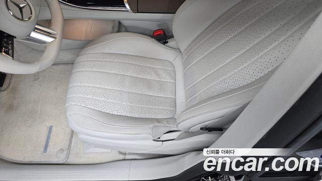 Mercedes-Benz EQS 2022 — photo 32