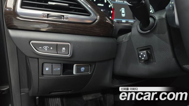 Genesis EQ900 2018 — photo 16