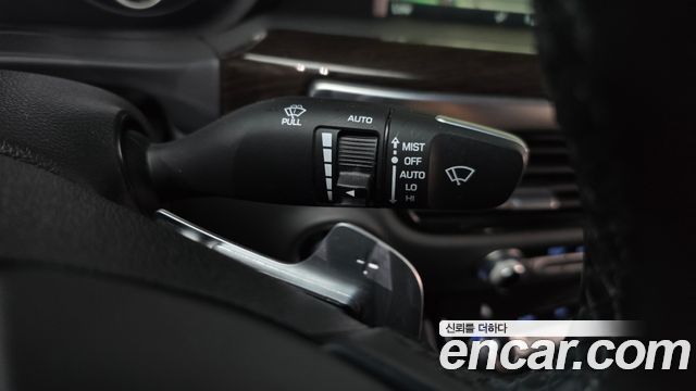 Genesis EQ900 2018 — photo 17