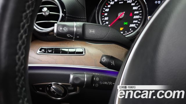 Mercedes-Benz E-Class 2018 — photo 30