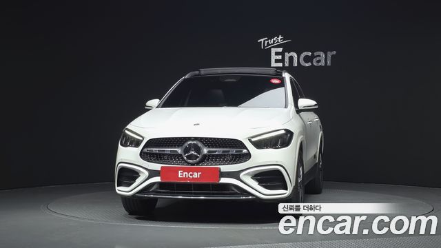 Mercedes-Benz GLA-Class 2025 — photo 3