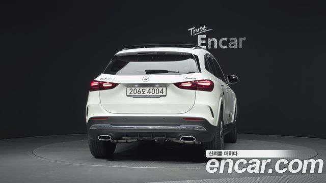 Mercedes-Benz GLA-Class 2025 — photo 4
