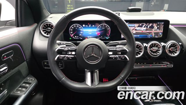 Mercedes-Benz GLA-Class 2025 — photo 19