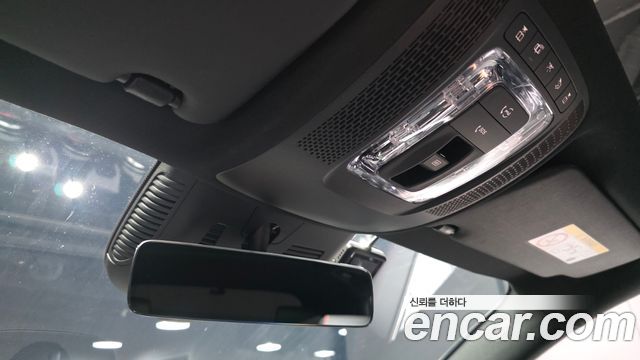 Mercedes-Benz GLA-Class 2025 — photo 25