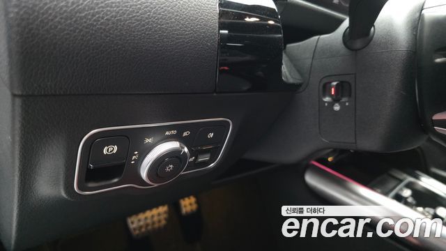 Mercedes-Benz GLA-Class 2025 — photo 26