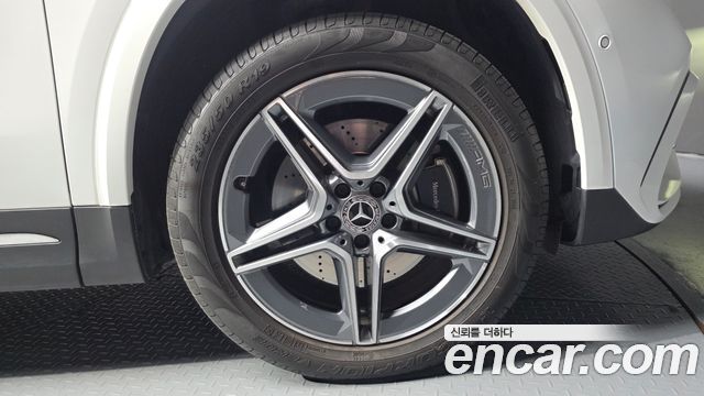 Mercedes-Benz GLA-Class 2025 — photo 7