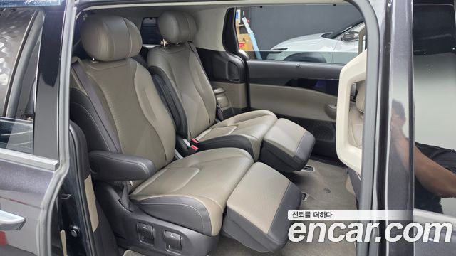 Kia Canival 2025 — photo 16