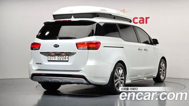 Kia Canival 2016 — photo 2