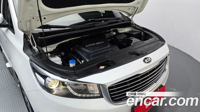 Kia Canival 2016 — photo 6