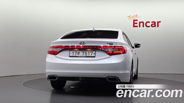 Hyundai Grandeur 2015 — photo 4
