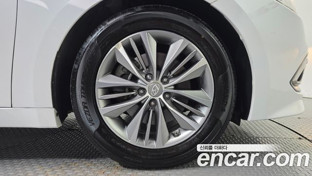 Hyundai Grandeur 2015 — photo 5