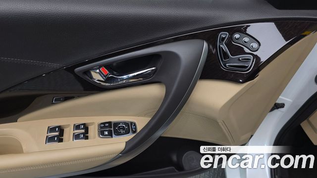 Hyundai Grandeur 2015 — photo 11